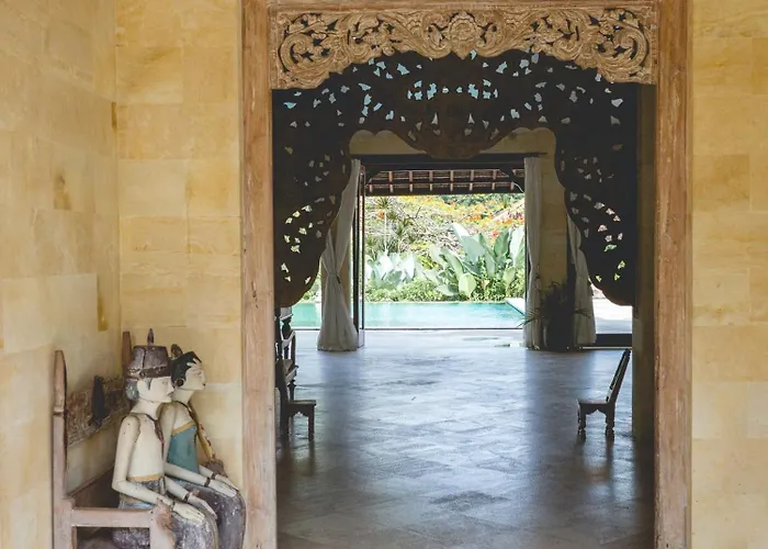 4 Bedroom Luxury Villa With Large Pool Near Balian Beach Villa
