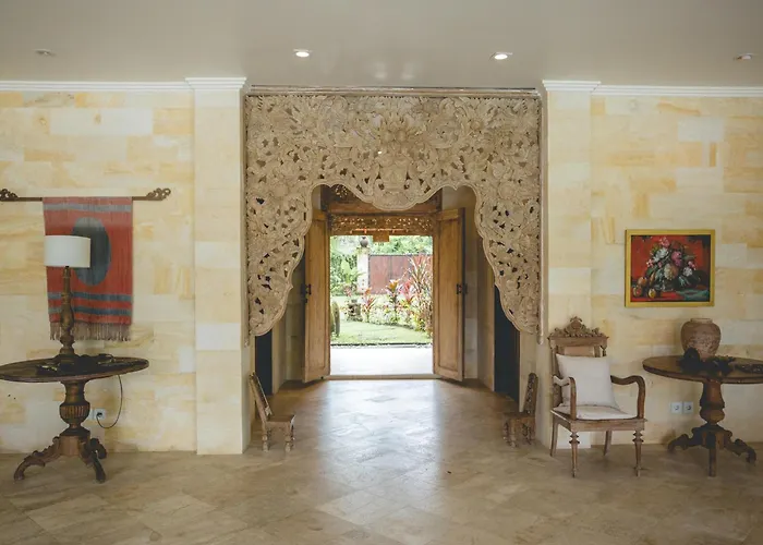 4 Bedroom Luxury Villa With Large Pool Near Balian Beach *