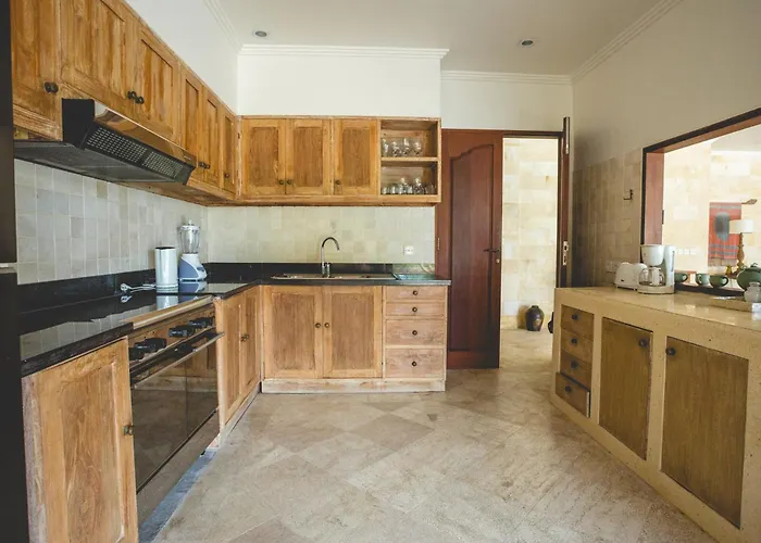 Villa 4 Bedroom Luxury Villa With Large Pool Near Balian Beach