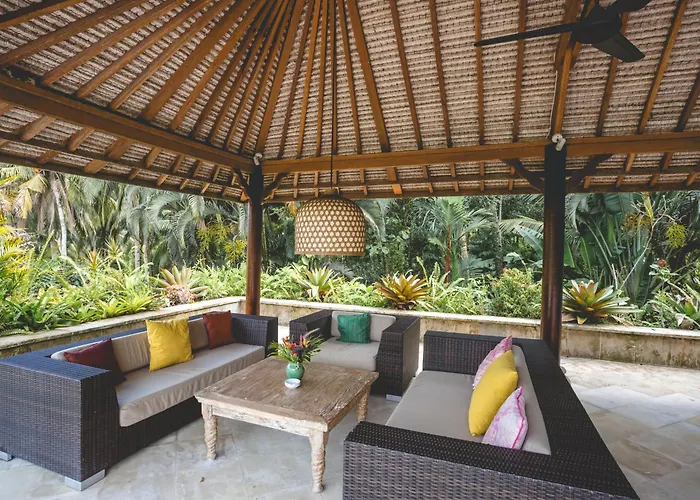 Villa 4 Bedroom Luxury Villa With Large Pool Near Balian Beach