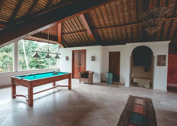 Villa 4 Bedroom Luxury Villa With Large Pool Near Balian Beach