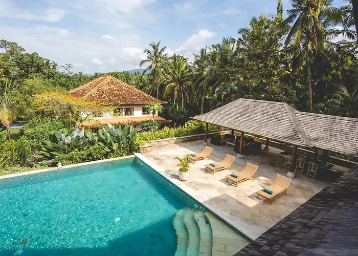 4 Bedroom Luxury Villa With Large Pool Near Balian Beach *