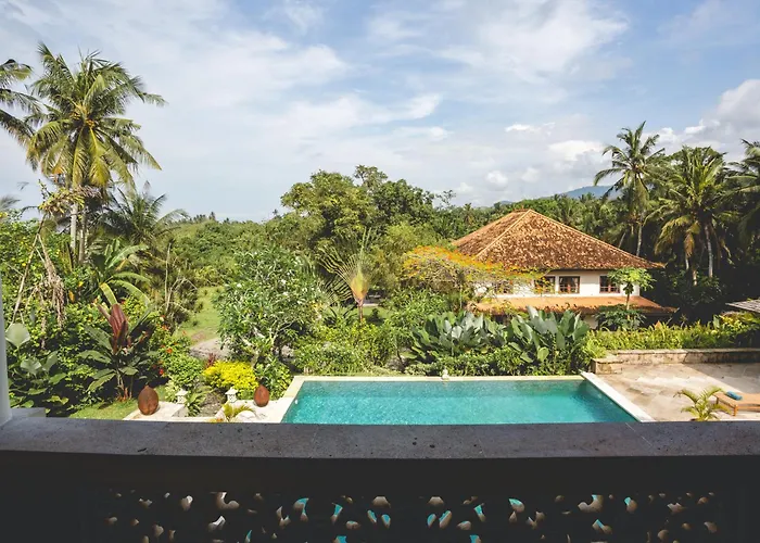 4 Bedroom Luxury Villa With Large Pool Near Balian Beach *