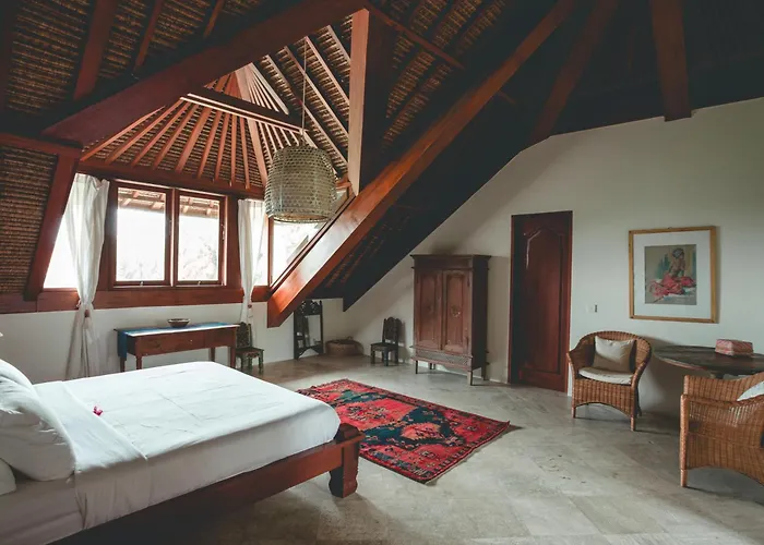 4 Bedroom Luxury Villa With Large Pool Near Balian Beach