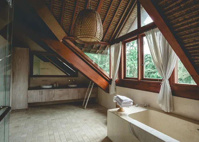 Villa 4 Bedroom Luxury Villa With Large Pool Near Balian Beach Balian